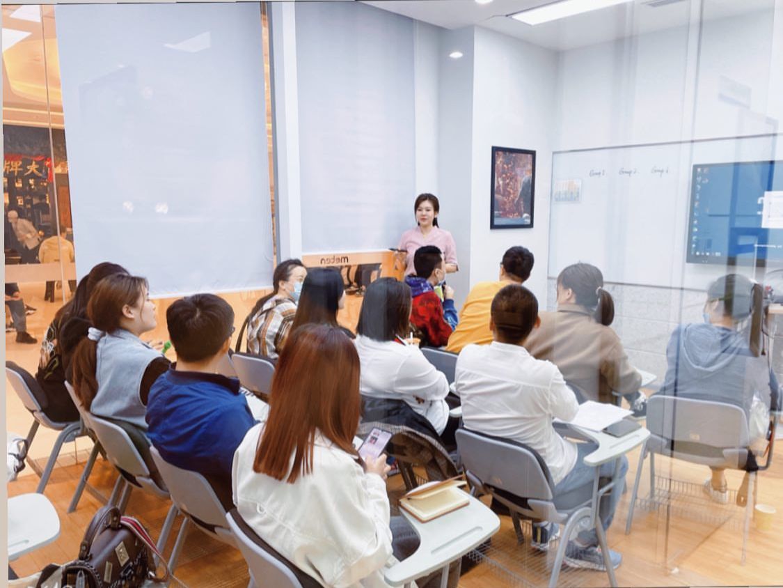 成人精品班 · 现场授课