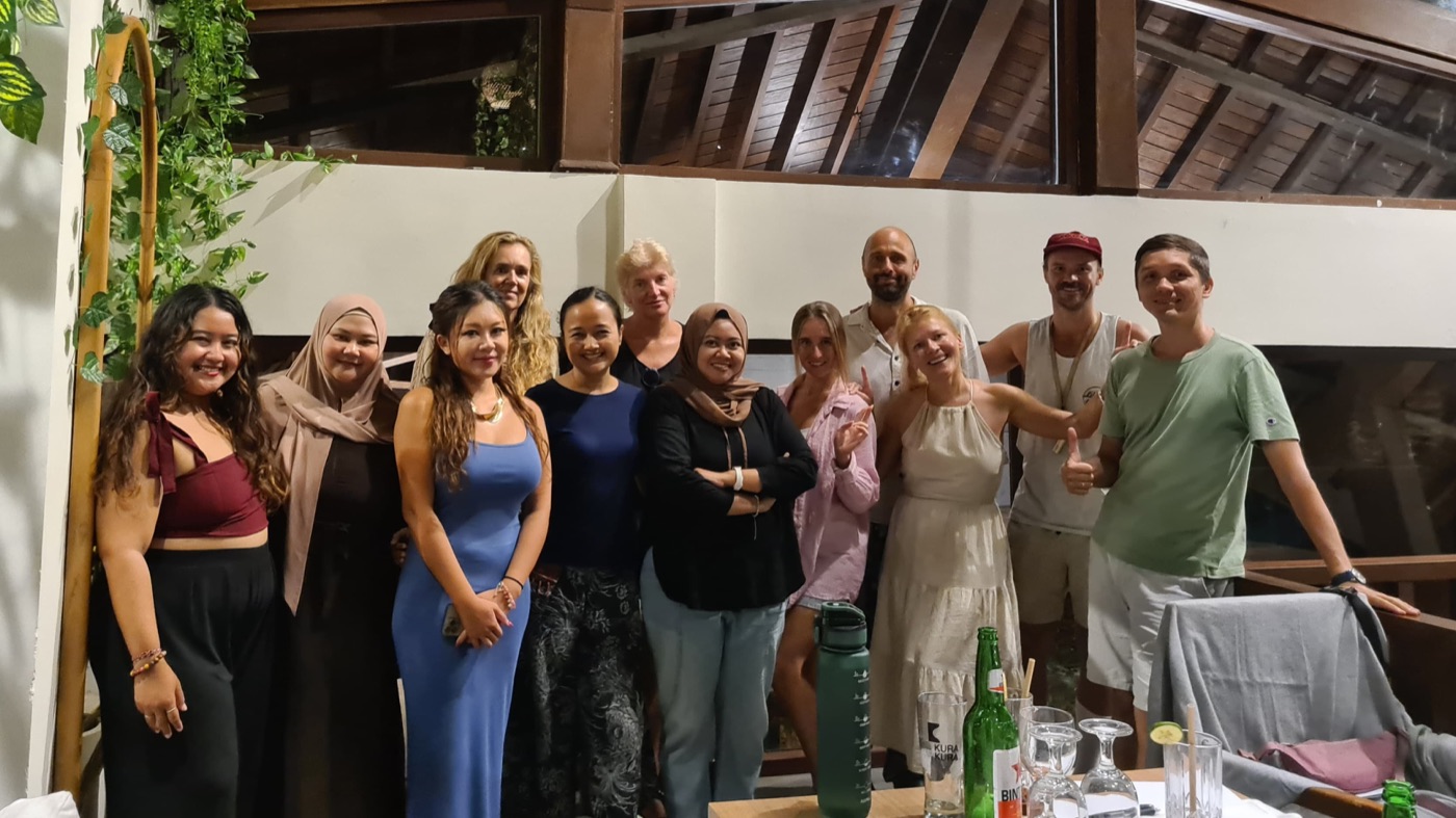 Group photo of Bali workshop participants